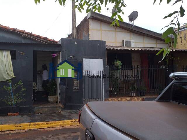 #597 - Casa para Venda em Itápolis - SP