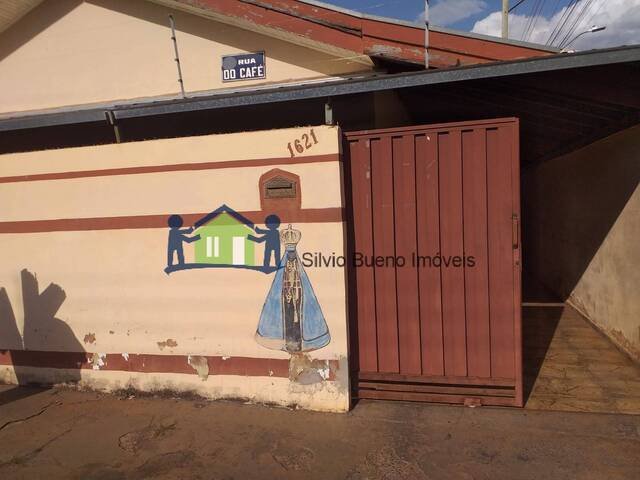 #285 - Casa para Venda em Itápolis - SP