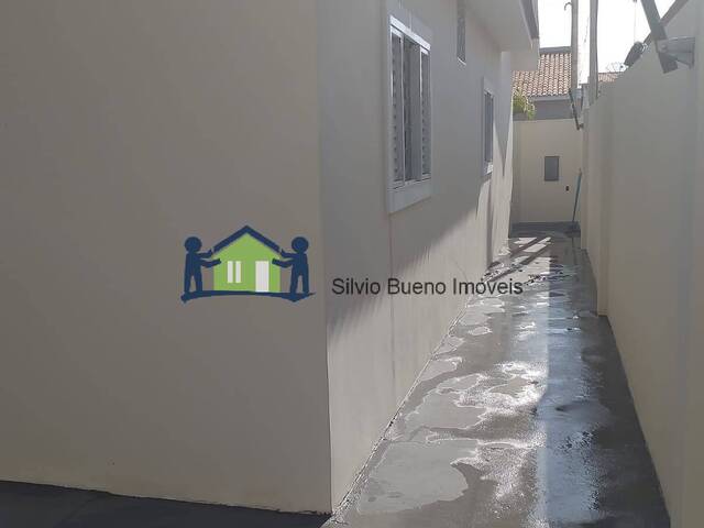 #702 - Casa para Locação em Itápolis - SP - 2