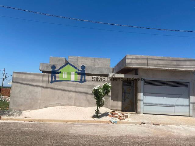 #762 - Casa para Venda em Itápolis - SP