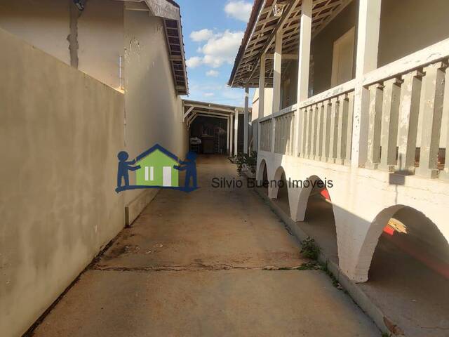 #879 - Casa para Venda em Itápolis - SP