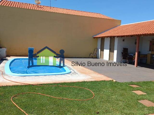#891 - Casa para Venda em Itápolis - SP