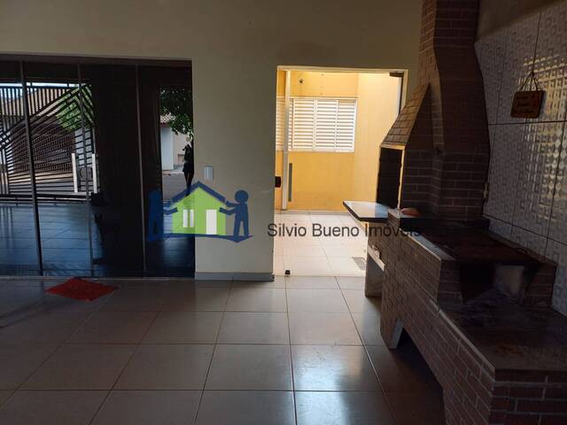 #895 - Casa para Venda em Itápolis - SP