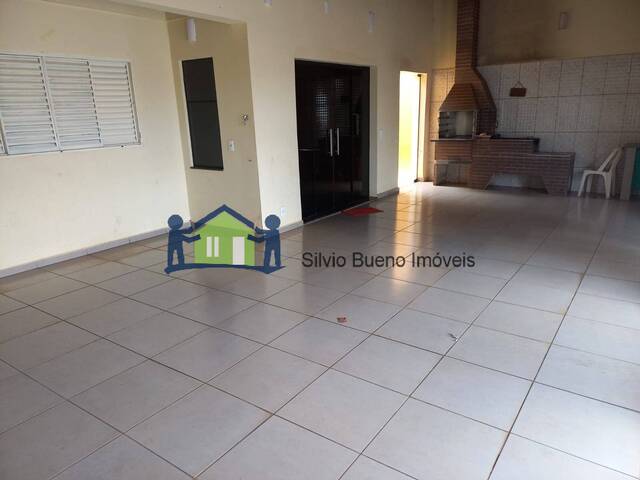 #895 - Casa para Venda em Itápolis - SP