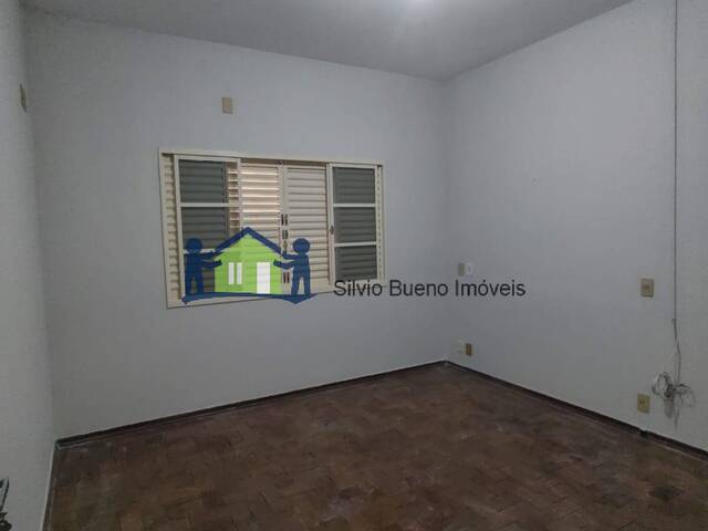 #924 - Casa para Venda em Itápolis - SP