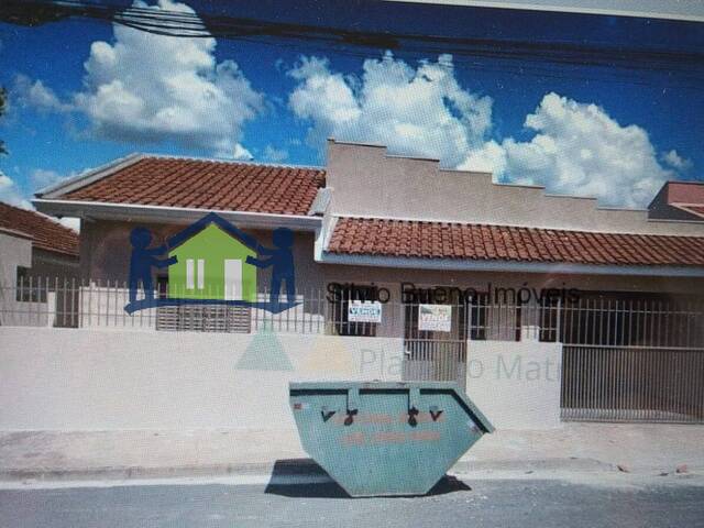 #1005 - Casa para Venda em Itápolis - SP