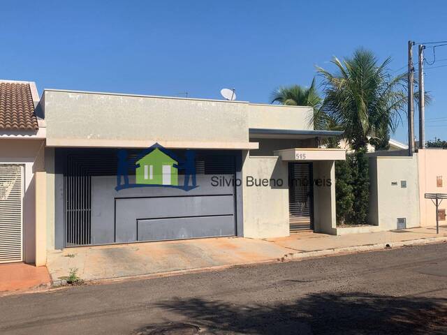 #1085 - Casa para Venda em Itápolis - SP