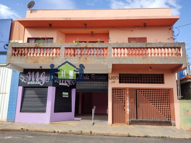 #1116 - Casa para Venda em Itápolis - SP