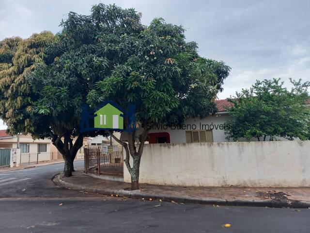 #1204 - Casa para Venda em Itápolis - SP