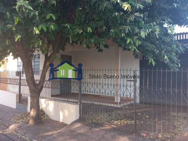 #322 - Casa para Locação em Itápolis - SP - 1