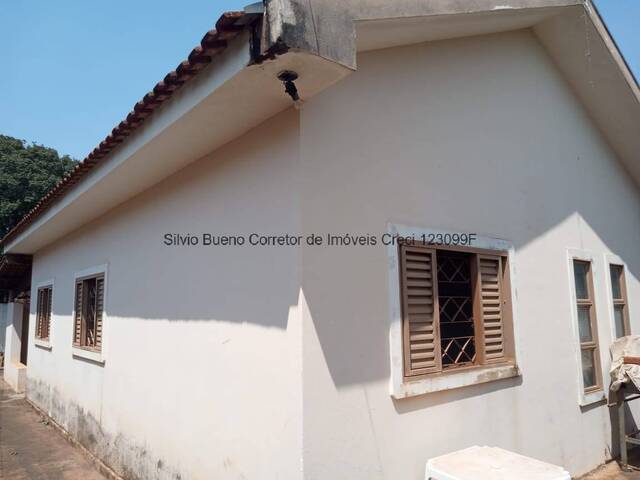#1550 - Casa para Venda em Itápolis - SP