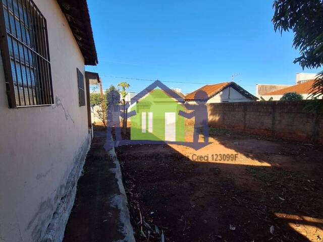 #1631 - Casa para Locação em Itápolis - SP - 2