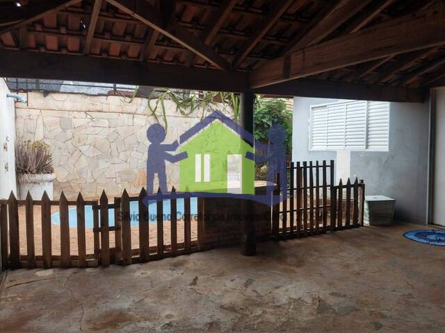#1685 - Casa para Venda em Itápolis - SP - 2